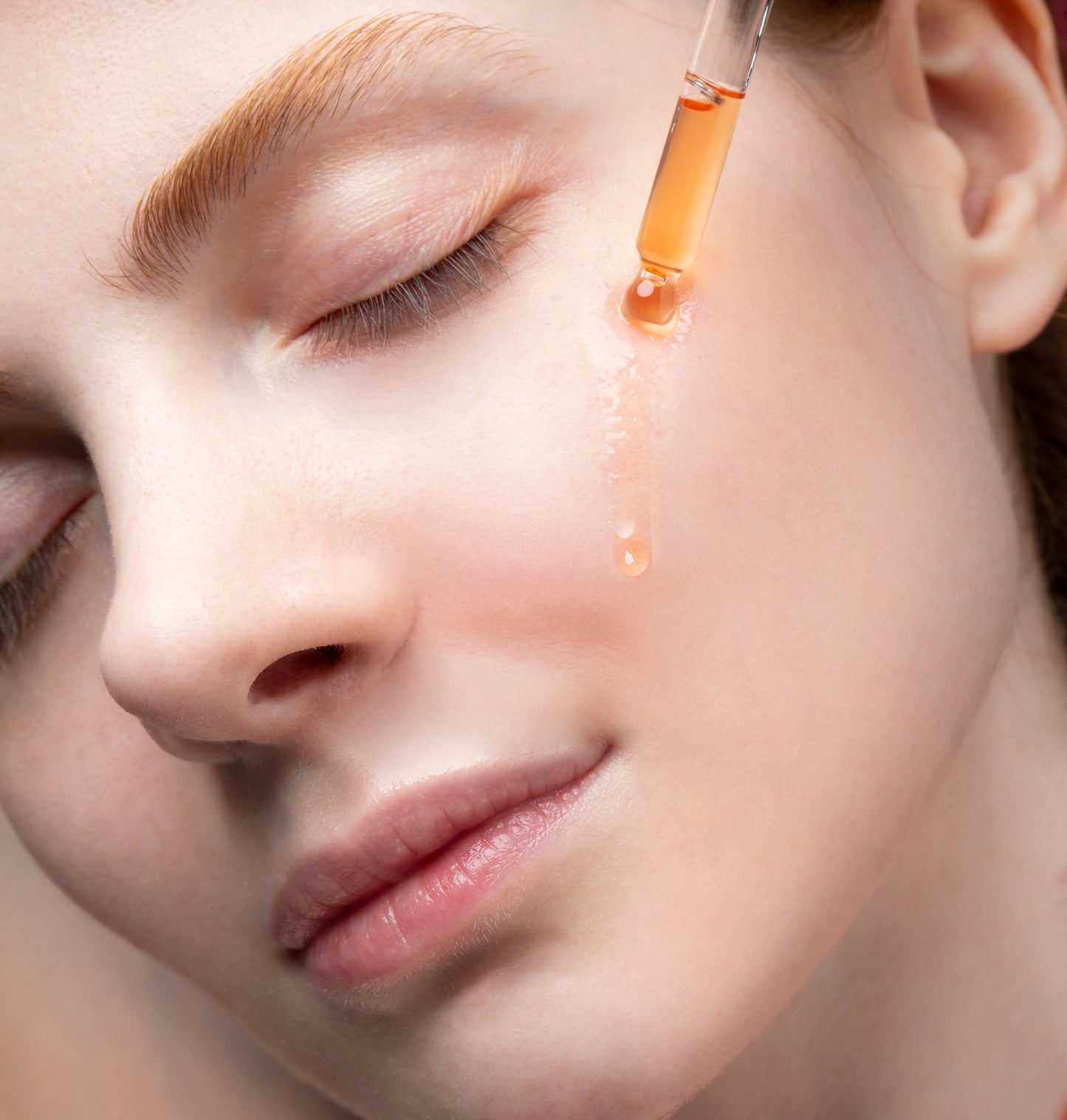 VITAMIN C SERUM - REPAIR AND BRIGHTEN